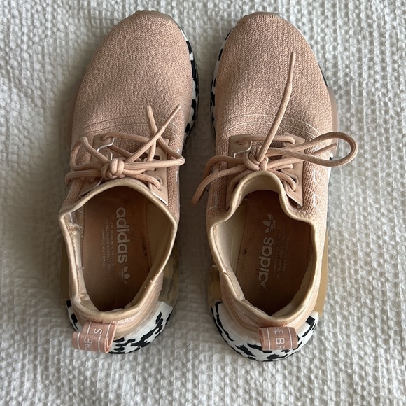 Adidas NMDs _R1 - Picture 4 of 7